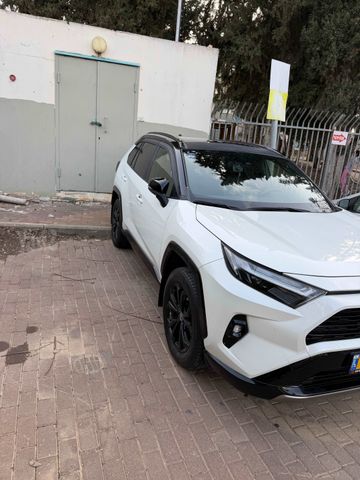 RAV4 E-Motion Sky היברידי אוט׳ 2.5 (178 כ״ס) [2019-2026]