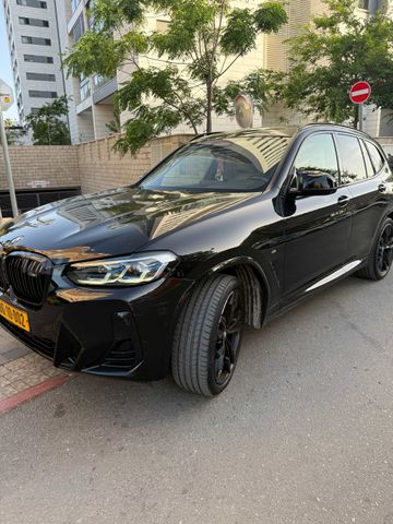 ב מ וו X3