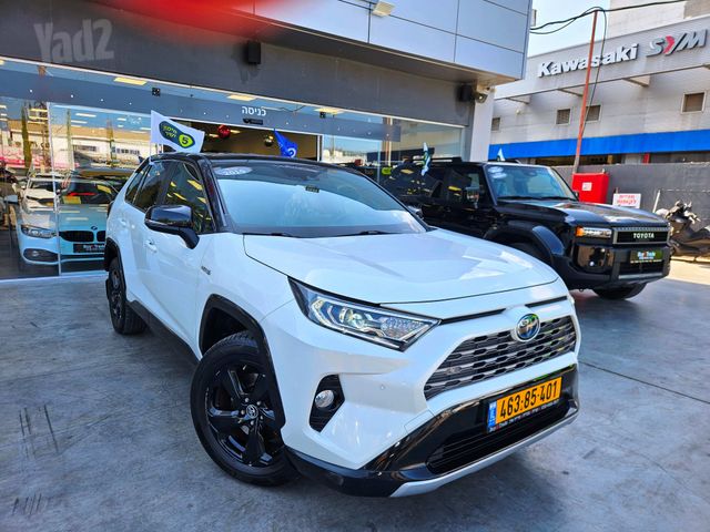 טויוטה RAV4