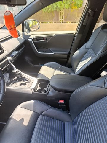 טויוטה RAV4