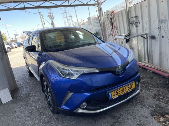 טויוטה C-HR