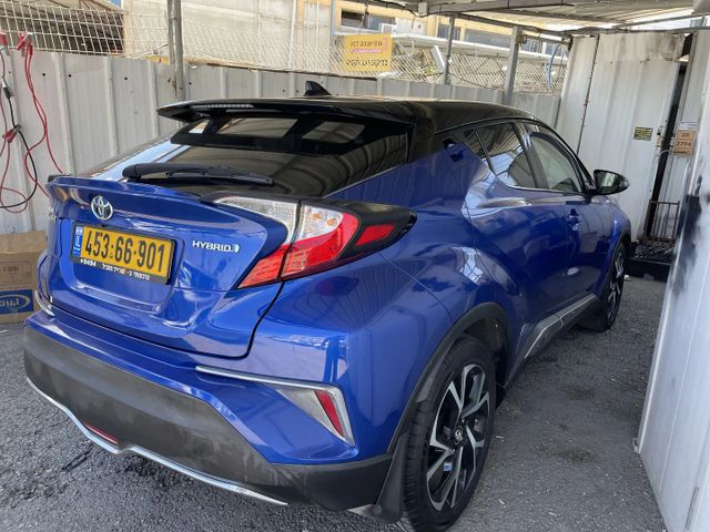 טויוטה C-HR