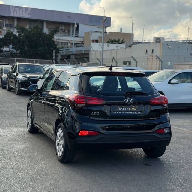 יונדאי i20