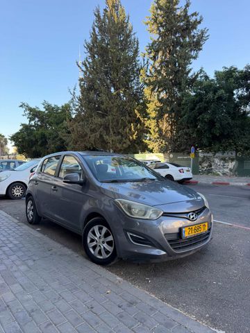 יונדאי i20