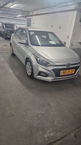 יונדאי i20