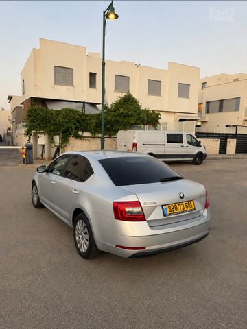סקודה אוקטביה