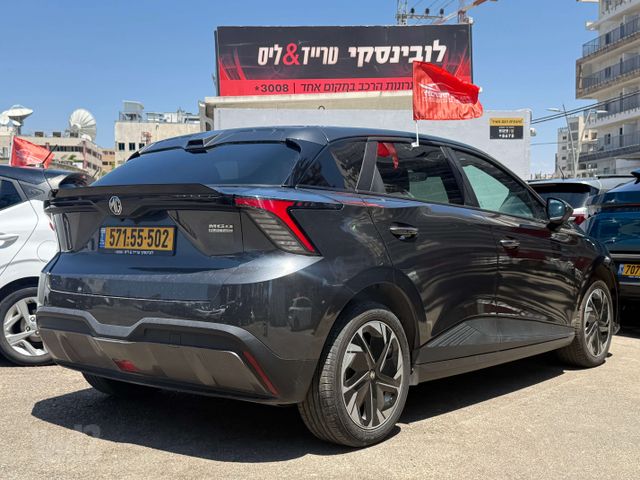 מודעת רכב אם ג'י MG4 2