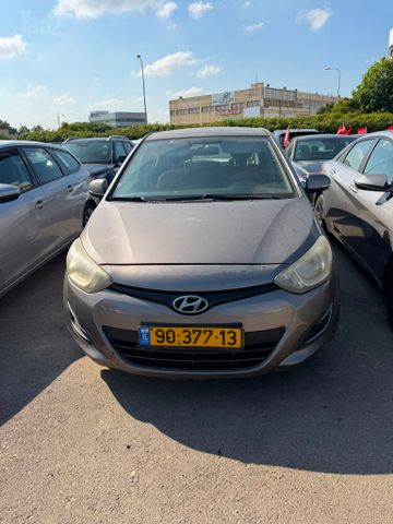 מודעת רכב יונדאי i20