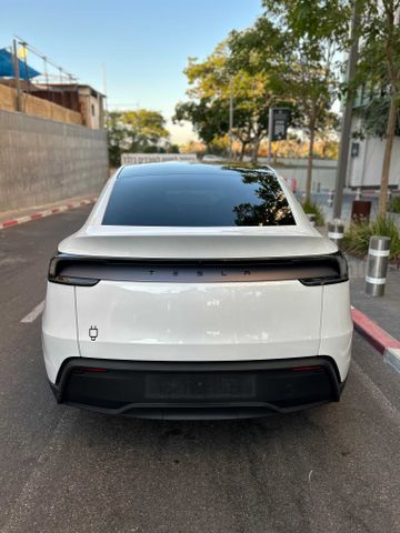 טסלה מודל Y