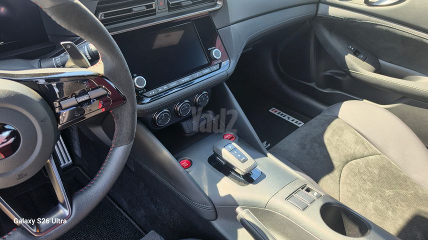 ניסאן 370Z
