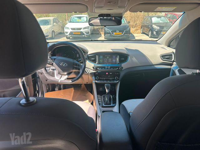 יונדאי איוניק