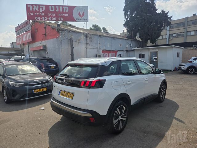 פיג'ו 3008