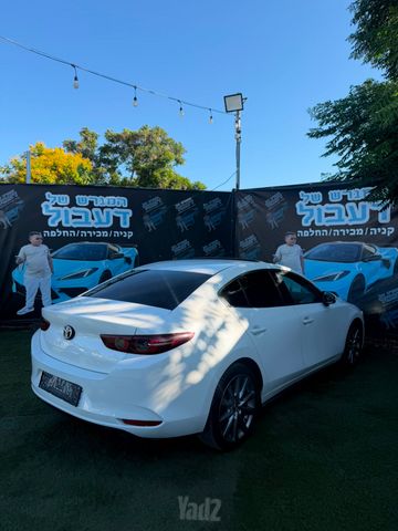 מאזדה 3