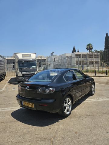 מאזדה 3