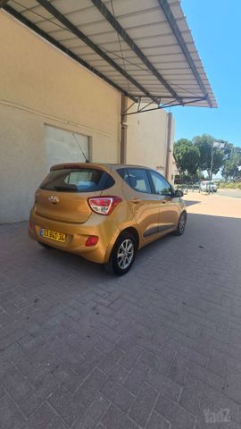 יונדאי i10