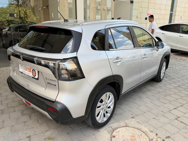 סוזוקי S-Cross