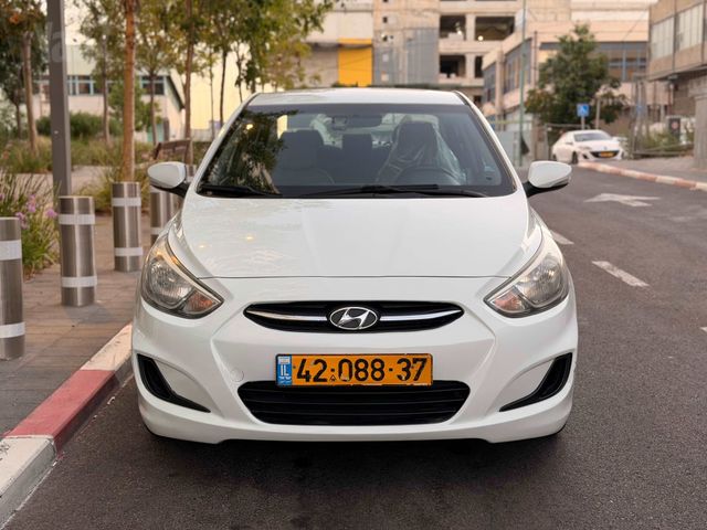 יונדאי אקסנט i25