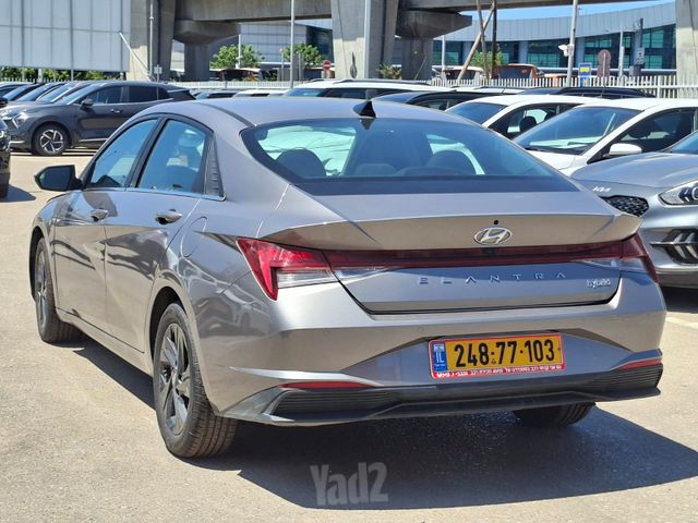 יונדאי אלנטרה