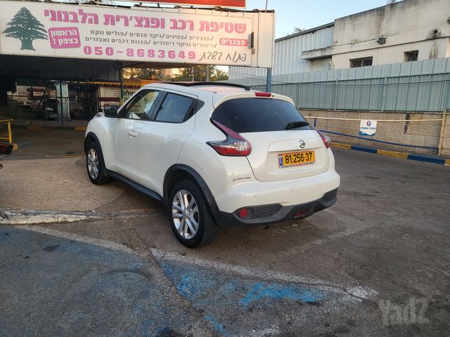 ניסאן ג'וק