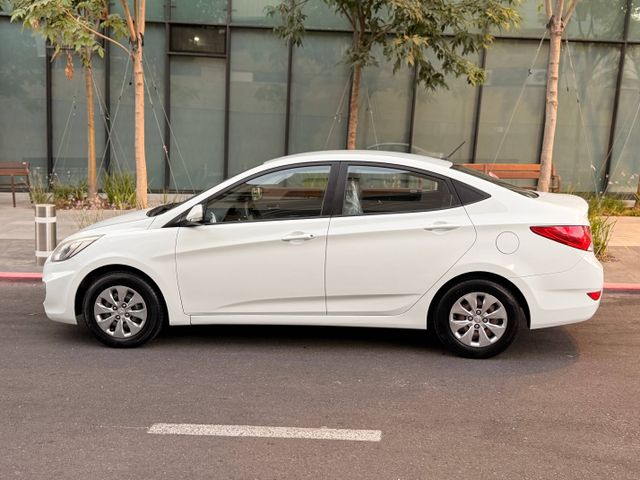יונדאי אקסנט i25