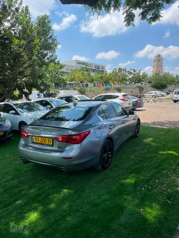 אינפיניטי Q50