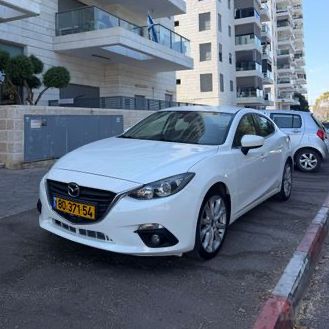 מודעת רכב מאזדה 3
