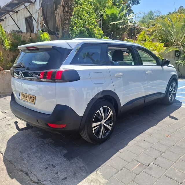 פיג'ו 5008