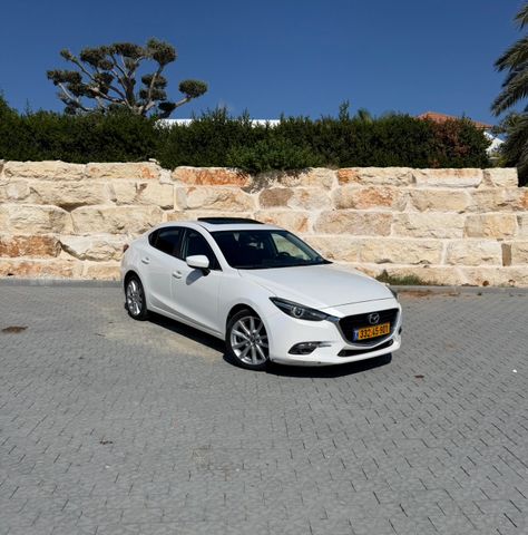 מאזדה 3