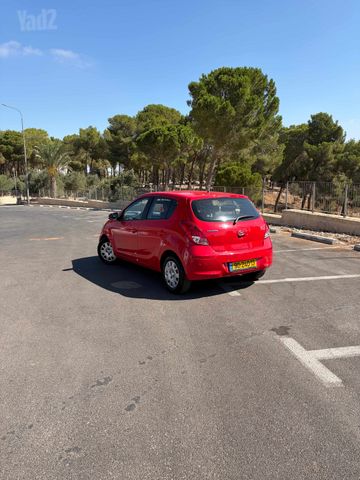 יונדאי i20