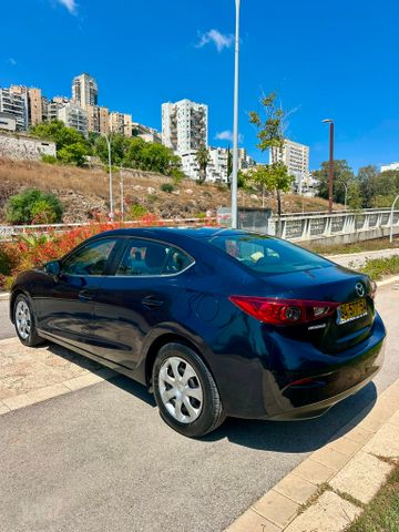 מאזדה 3
