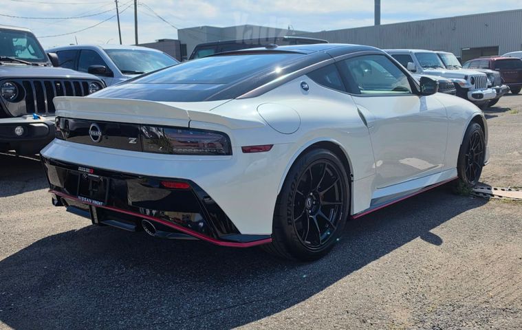 מודעת רכב ניסאן 370Z