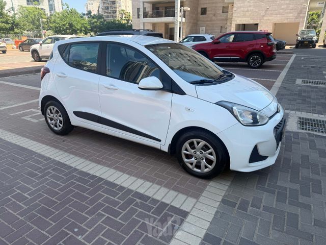 יונדאי i10