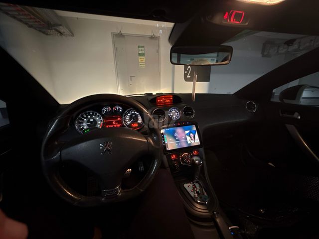 פיג'ו RCZ
