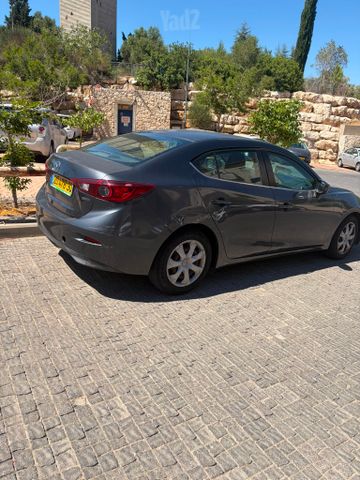 מאזדה 3