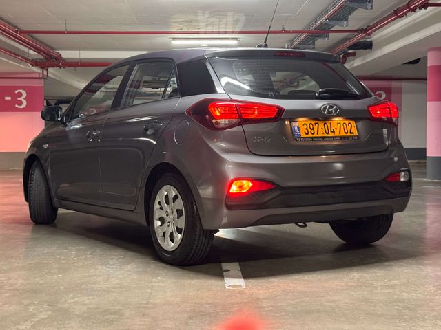 יונדאי i20
