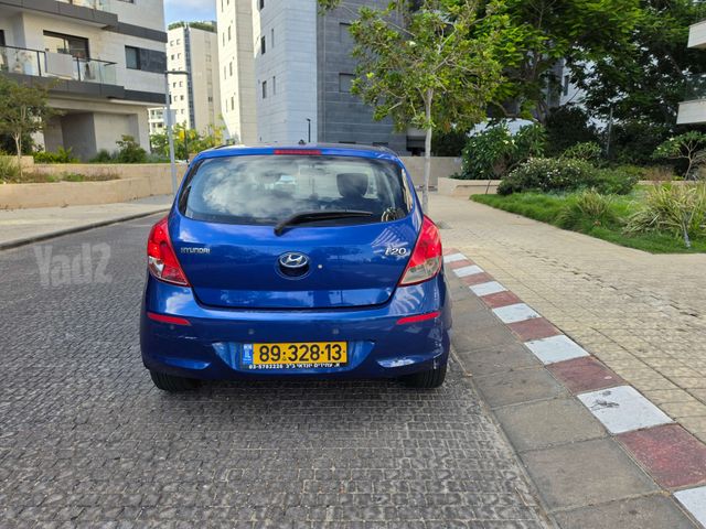 יונדאי i20
