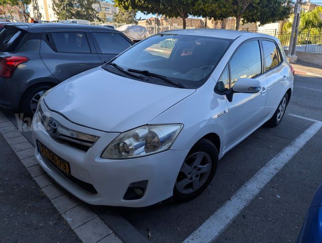 מודעת רכב טויוטה אוריס