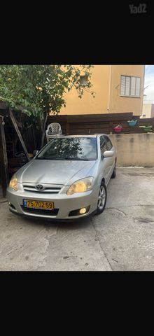 טויוטה קורולה
