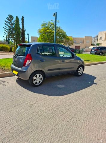 יונדאי i10