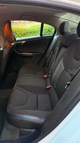 וולוו S60