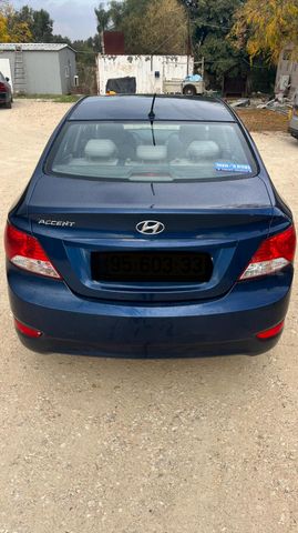 יונדאי אקסנט i25