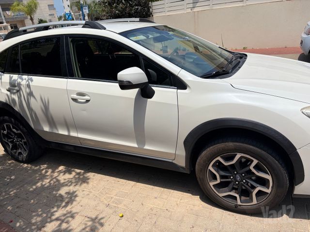 מודעת רכב סובארו XV