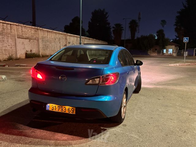 מאזדה 3