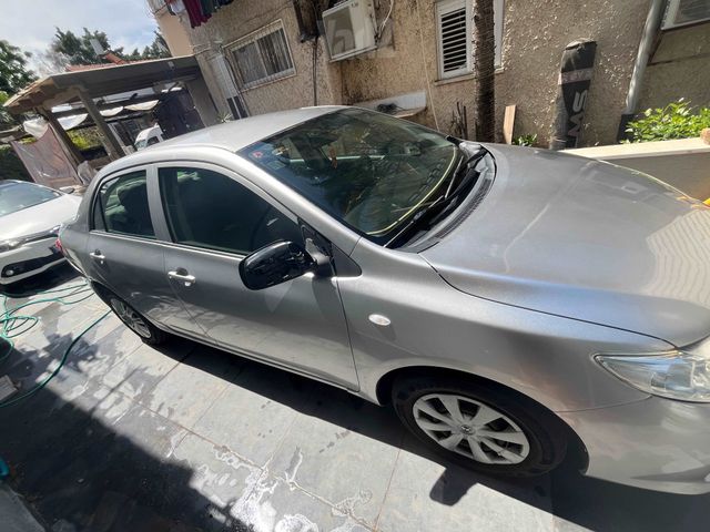 טויוטה קורולה
