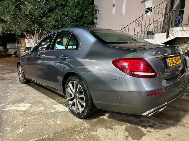 מרצדס-בנץ E-class