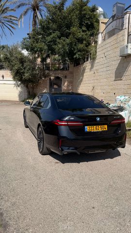 ב מ וו I5