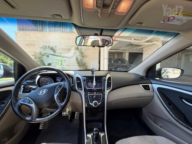 יונדאי i30