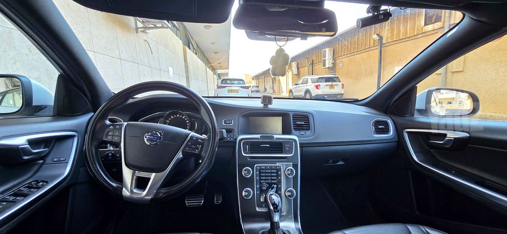 וולוו S60
