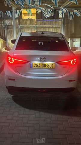 מאזדה 3