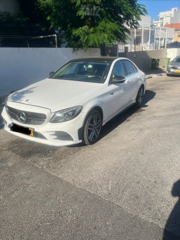 מודעת רכב מרצדס-בנץ C-class